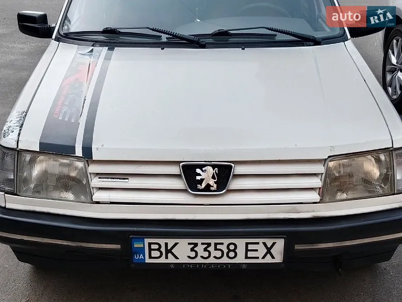 Peugeot 309 1990
