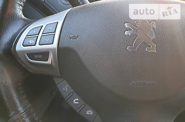 Внедорожник / Кроссовер Peugeot 4007 2011 в Калуше