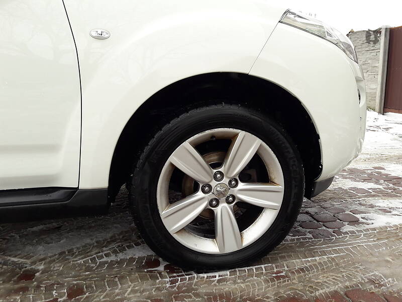 Внедорожник / Кроссовер Peugeot 4007 2011 в Львове