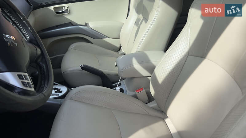 Внедорожник / Кроссовер Peugeot 4007 2010 в Теребовле