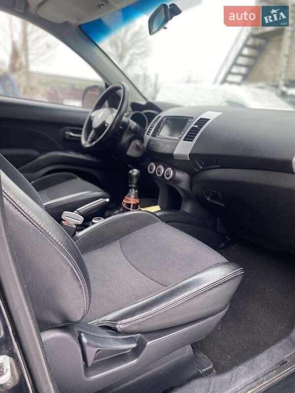 Позашляховик / Кросовер Peugeot 4007 2009 в Хмельницькому