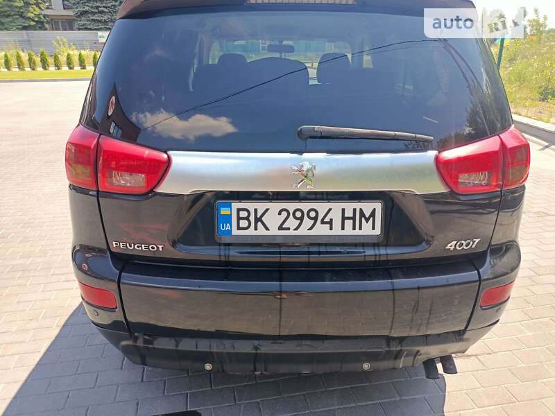 Позашляховик / Кросовер Peugeot 4007 2008 в Рівному