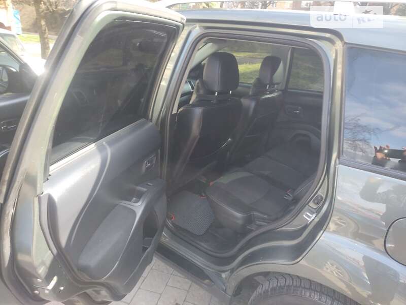 Позашляховик / Кросовер Peugeot 4007 2008 в Львові