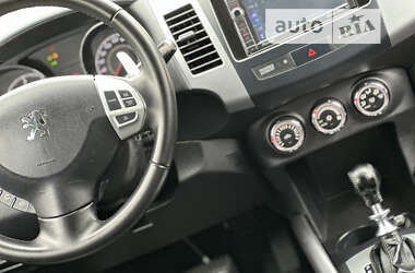 Позашляховик / Кросовер Peugeot 4007 2012 в Стрию