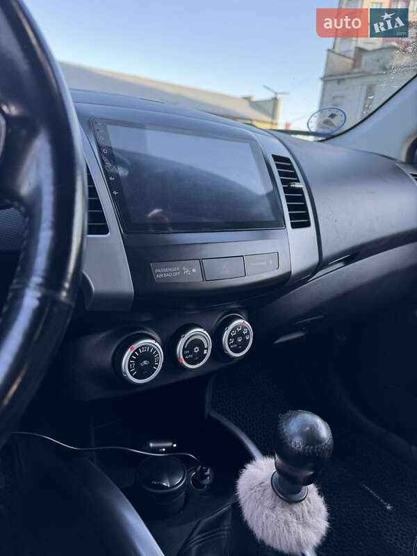 Внедорожник / Кроссовер Peugeot 4007 2008 в Львове фото 17 Внедорожник / Кроссовер Peugeot 4007 2008 в Львове