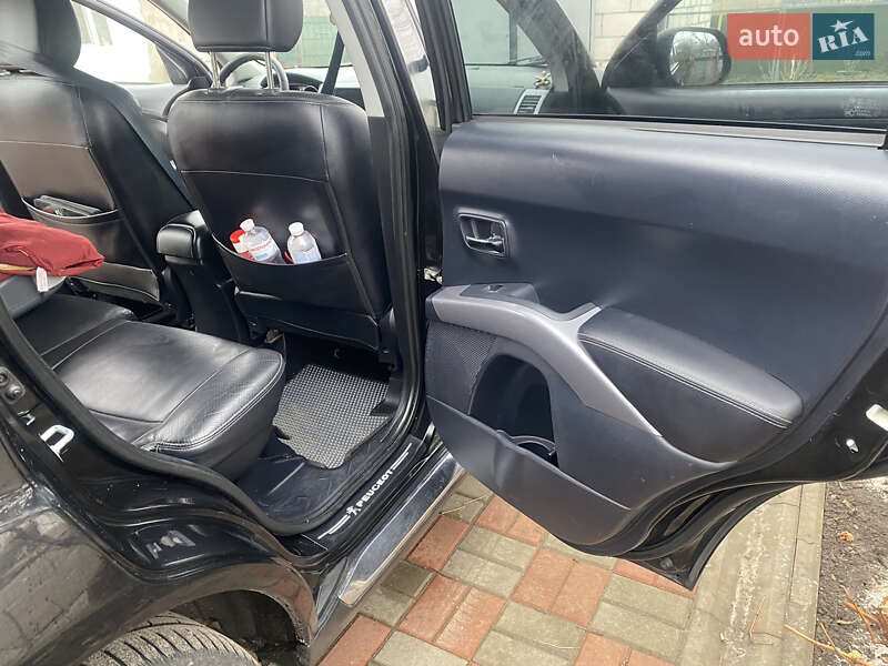 Позашляховик / Кросовер Peugeot 4007 2009 в Києві