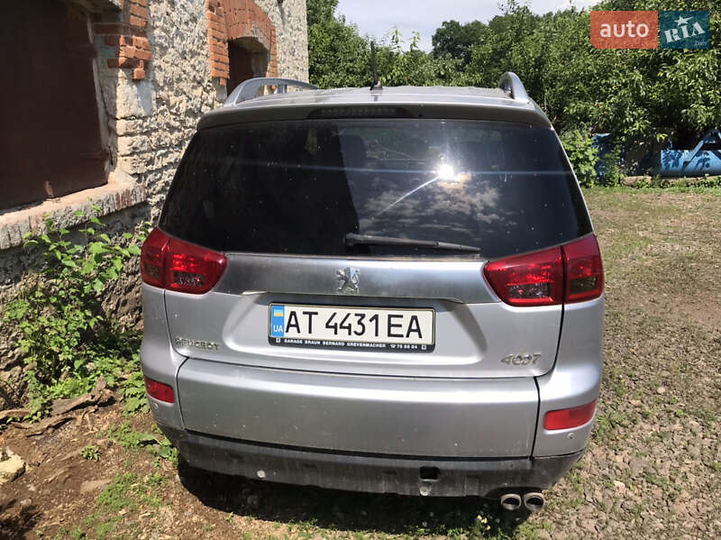 Внедорожник / Кроссовер Peugeot 4007 2010 в Мурафе