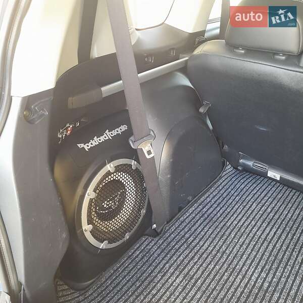 Позашляховик / Кросовер Peugeot 4007 2010 в Калуші