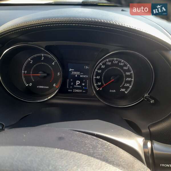 Позашляховик / Кросовер Peugeot 4007 2010 в Калуші