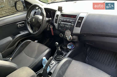 Внедорожник / Кроссовер Peugeot 4007 2011 в 