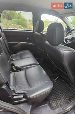 Позашляховик / Кросовер Peugeot 4007 2011 в 
