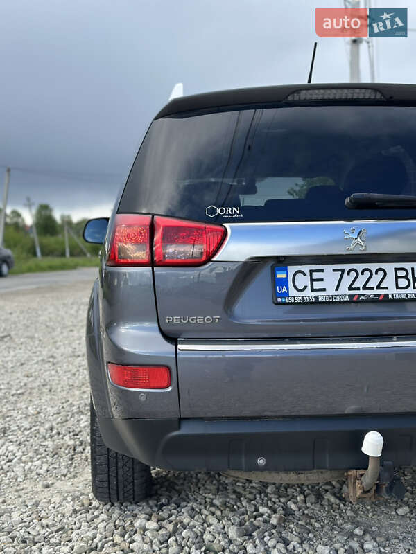 Позашляховик / Кросовер Peugeot 4007 2010 в Чернівцях
