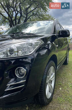 Позашляховик / Кросовер Peugeot 4007 2011 в 