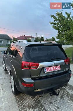 Позашляховик / Кросовер Peugeot 4007 2010 в 