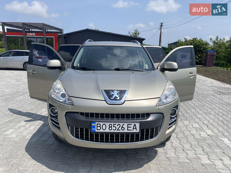 Позашляховик / Кросовер Peugeot 4007 2010 в Підгайцях