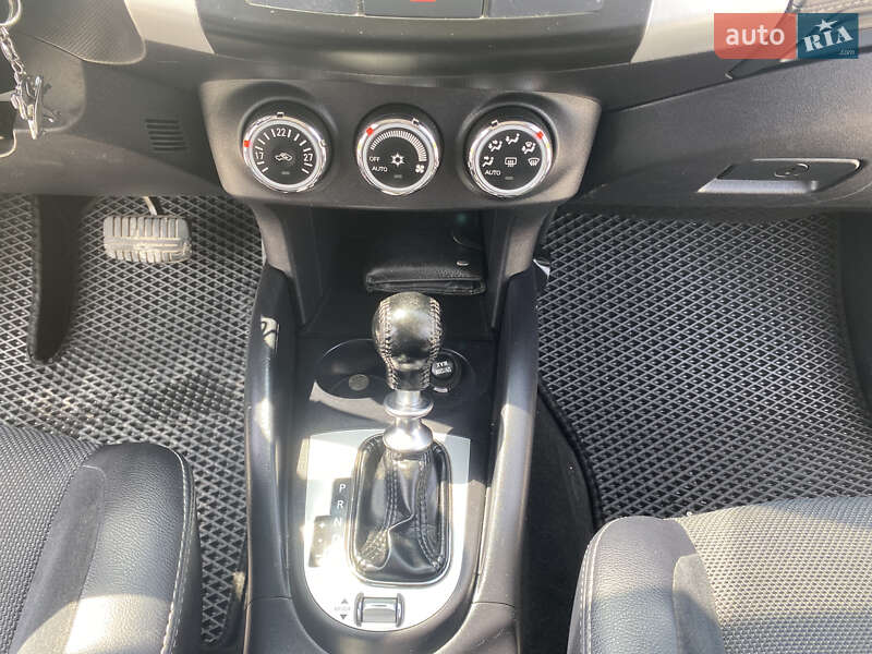 Позашляховик / Кросовер Peugeot 4007 2010 в Підгайцях