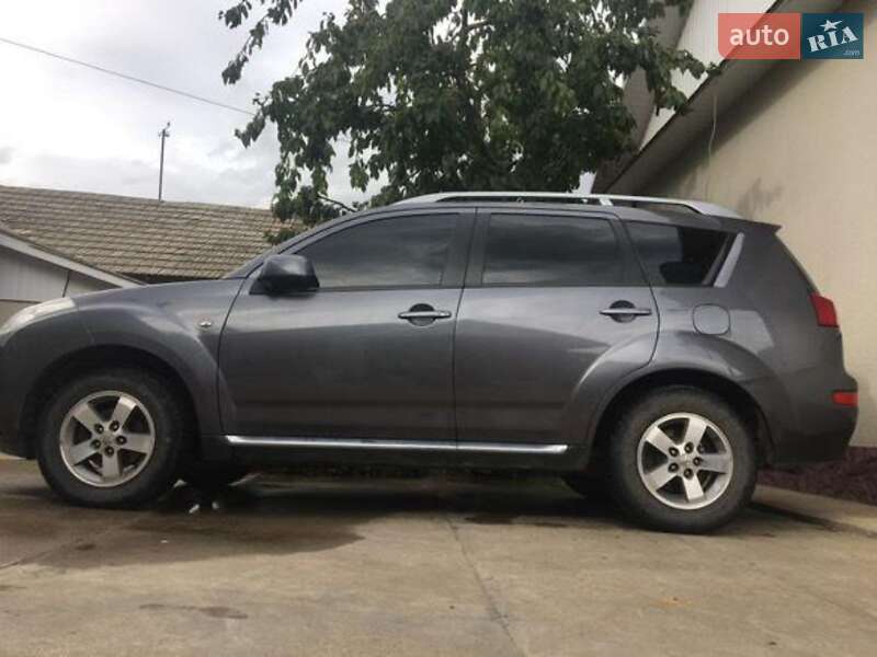 Позашляховик / Кросовер Peugeot 4007 2010 в Борщеві