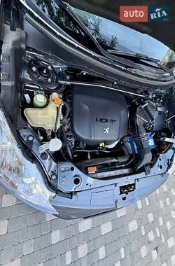 Внедорожник / Кроссовер Peugeot 4007 2011 в 