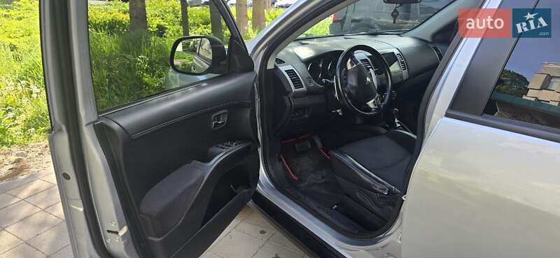 Позашляховик / Кросовер Peugeot 4007 2011 в Калуші