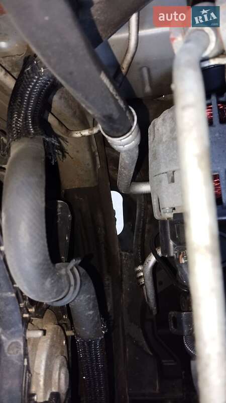 Позашляховик / Кросовер Peugeot 4007 2009 в Кременці