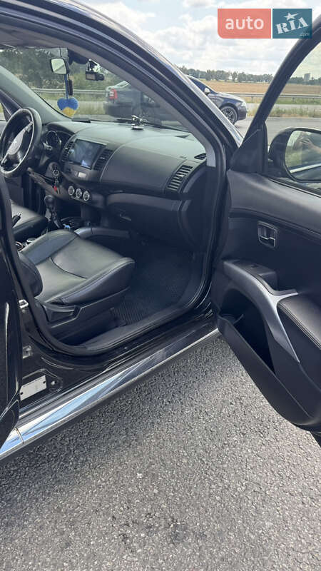 Позашляховик / Кросовер Peugeot 4007 2010 в Києві