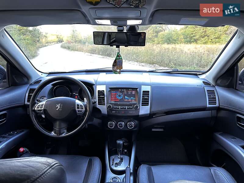 Позашляховик / Кросовер Peugeot 4007 2011 в Пересічне