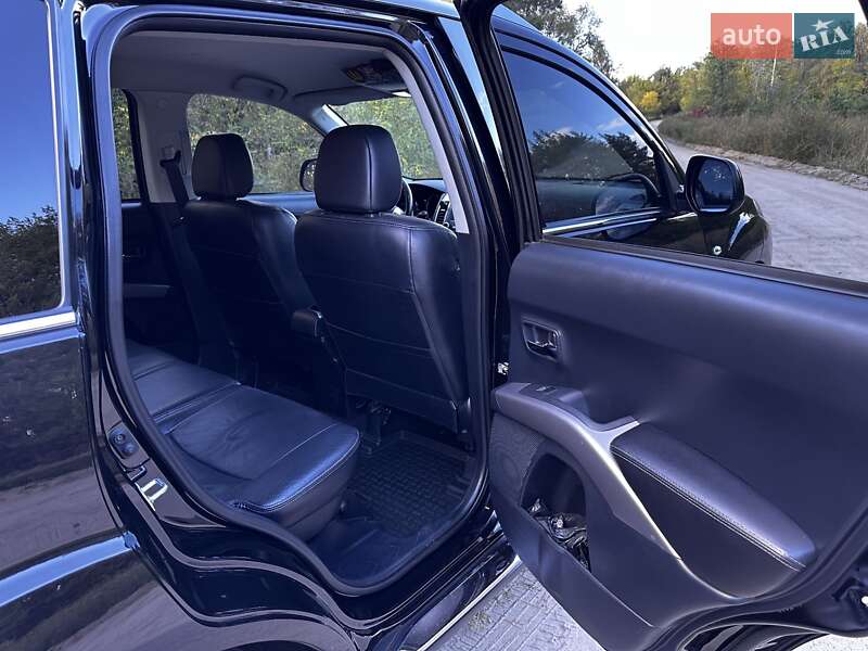 Позашляховик / Кросовер Peugeot 4007 2011 в Пересічне