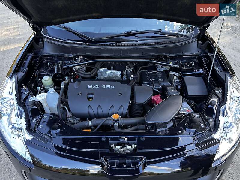 Позашляховик / Кросовер Peugeot 4007 2011 в Пересічне