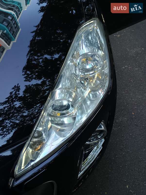 Позашляховик / Кросовер Peugeot 4007 2008 в Чернігові