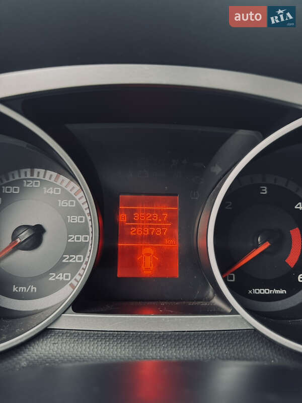 Внедорожник / Кроссовер Peugeot 4007 2008 в Чернигове фото 15 Внедорожник / Кроссовер Peugeot 4007 2008 в Чернигове