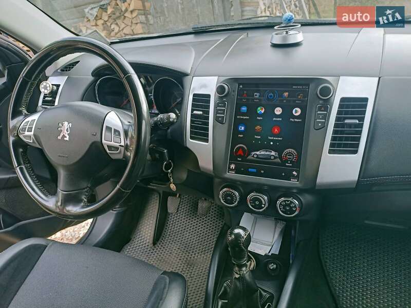 Позашляховик / Кросовер Peugeot 4007 2010 в Буковеле