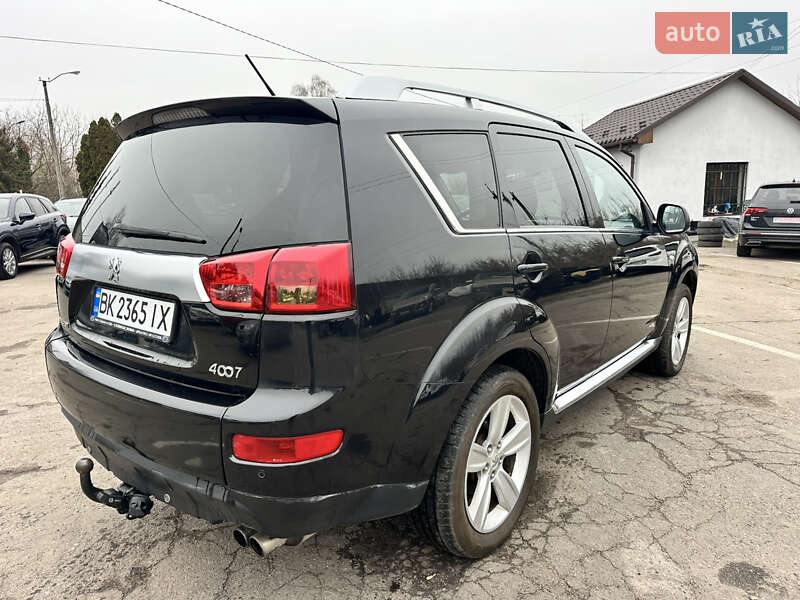 Внедорожник / Кроссовер Peugeot 4007 2010 в Дубно