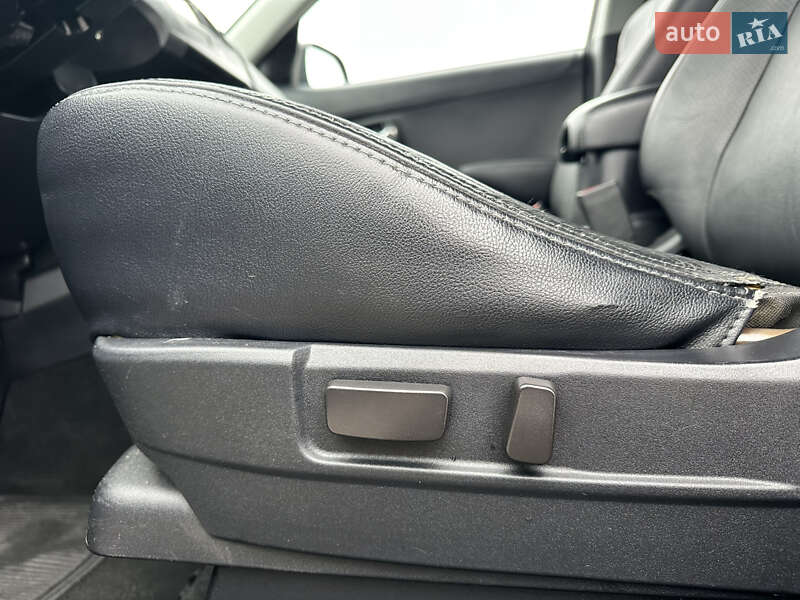 Внедорожник / Кроссовер Peugeot 4007 2010 в Дубно