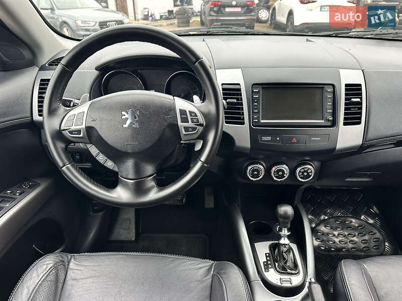 Внедорожник / Кроссовер Peugeot 4007 2010 в Дубно