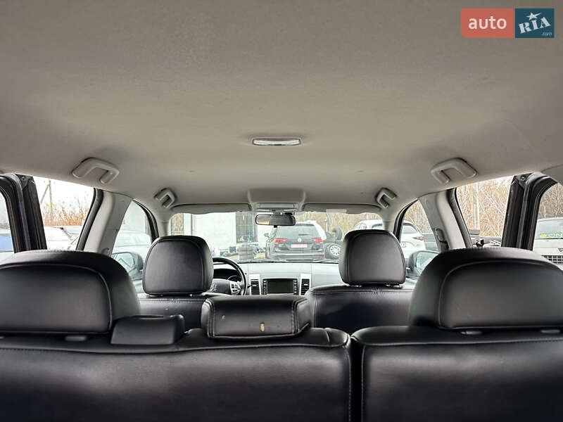 Внедорожник / Кроссовер Peugeot 4007 2010 в Дубно