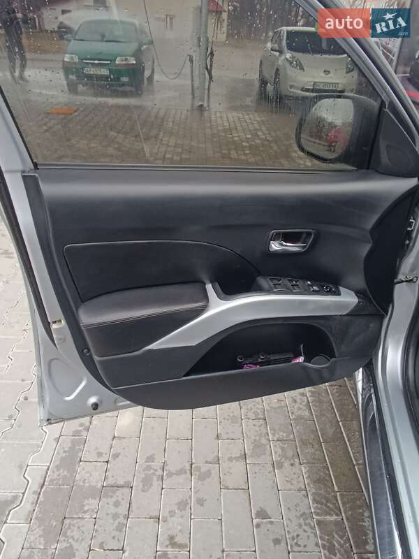 Внедорожник / Кроссовер Peugeot 4007 2007 в Стрые