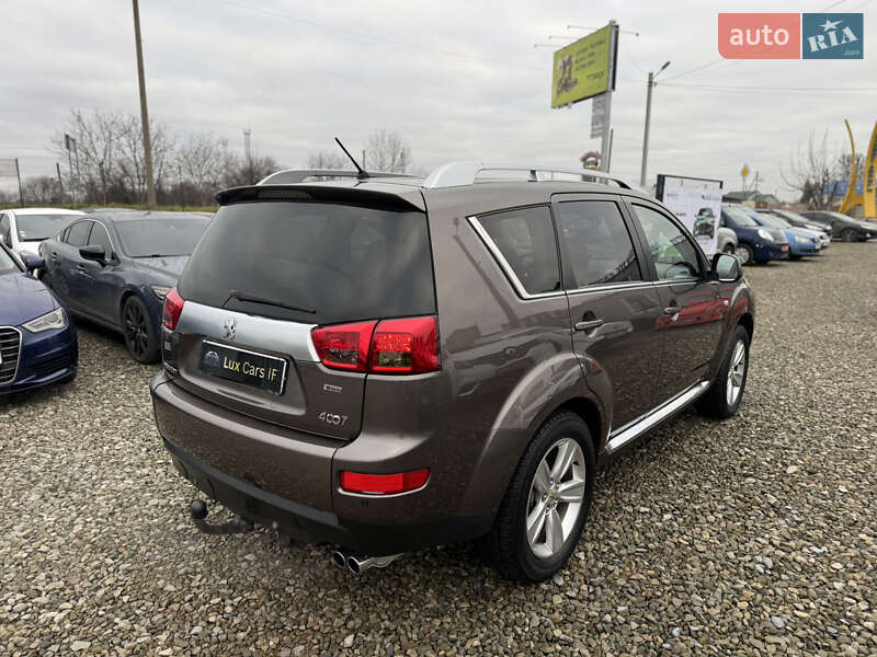 Позашляховик / Кросовер Peugeot 4007 2010 в Івано-Франківську