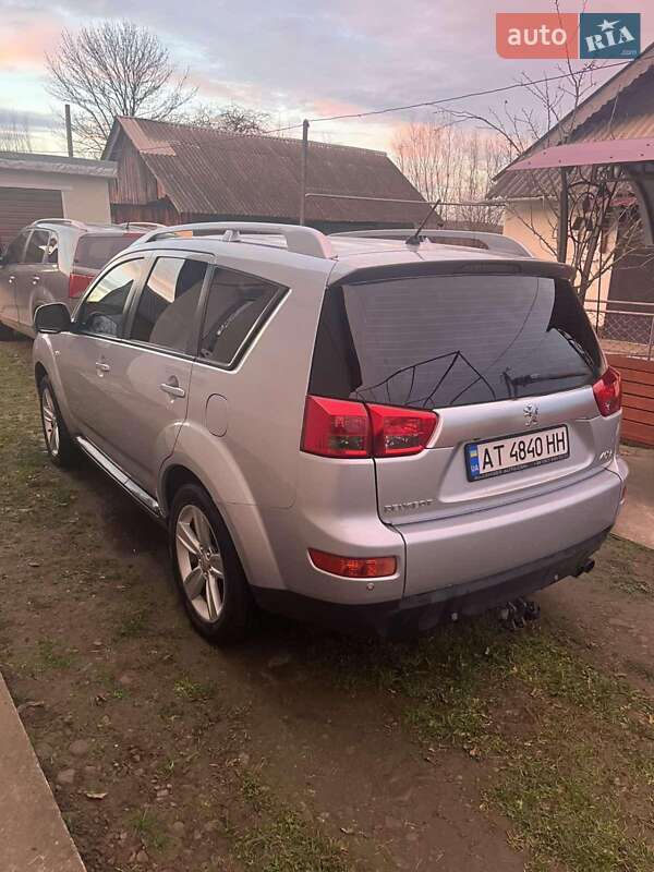 Позашляховик / Кросовер Peugeot 4007 2011 в Калуші