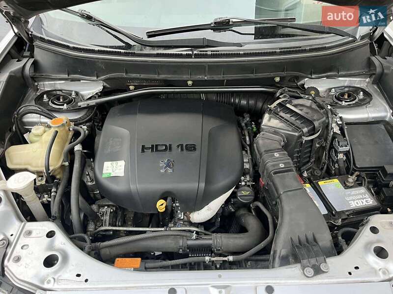 Позашляховик / Кросовер Peugeot 4007 2011 в Калуші