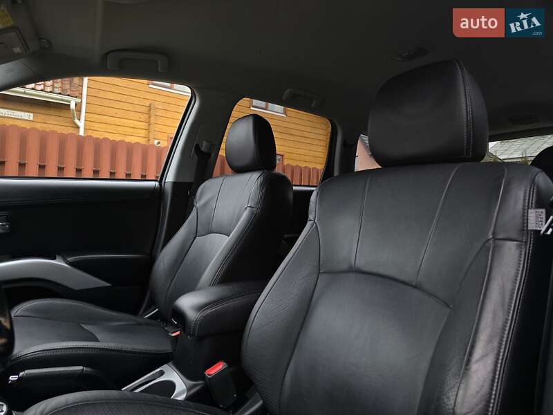 Позашляховик / Кросовер Peugeot 4007 2009 в Калуші