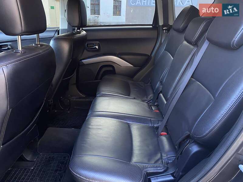 Позашляховик / Кросовер Peugeot 4007 2010 в Миколаєві