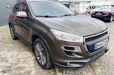 Позашляховик / Кросовер Peugeot 4008 2012 в 