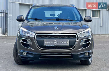 Позашляховик / Кросовер Peugeot 4008 2012 в 