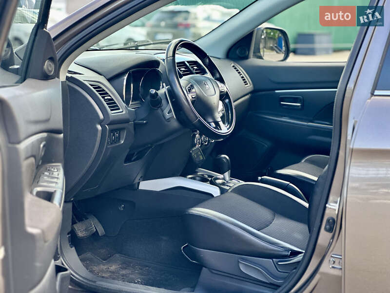 Внедорожник / Кроссовер Peugeot 4008 2012 в Киеве
