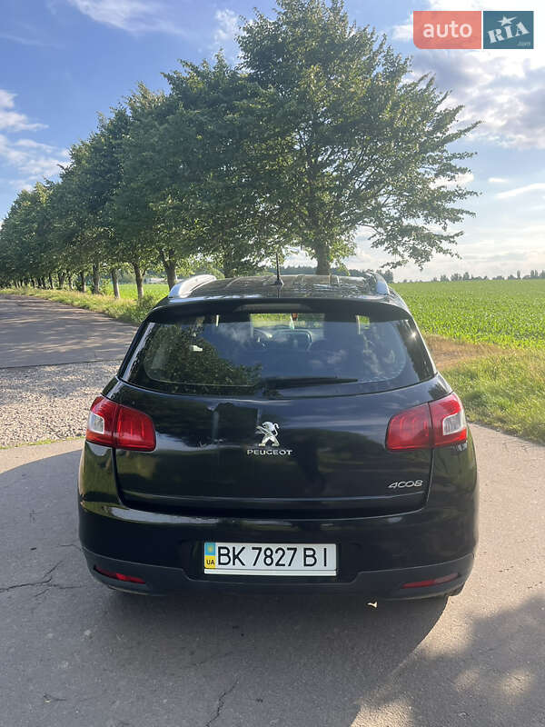 Позашляховик / Кросовер Peugeot 4008 2012 в Рівному