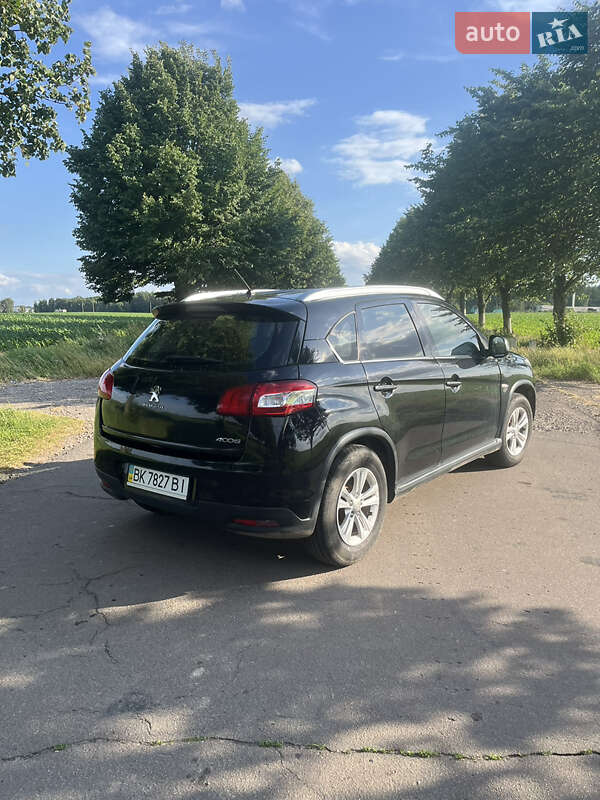Позашляховик / Кросовер Peugeot 4008 2012 в Рівному
