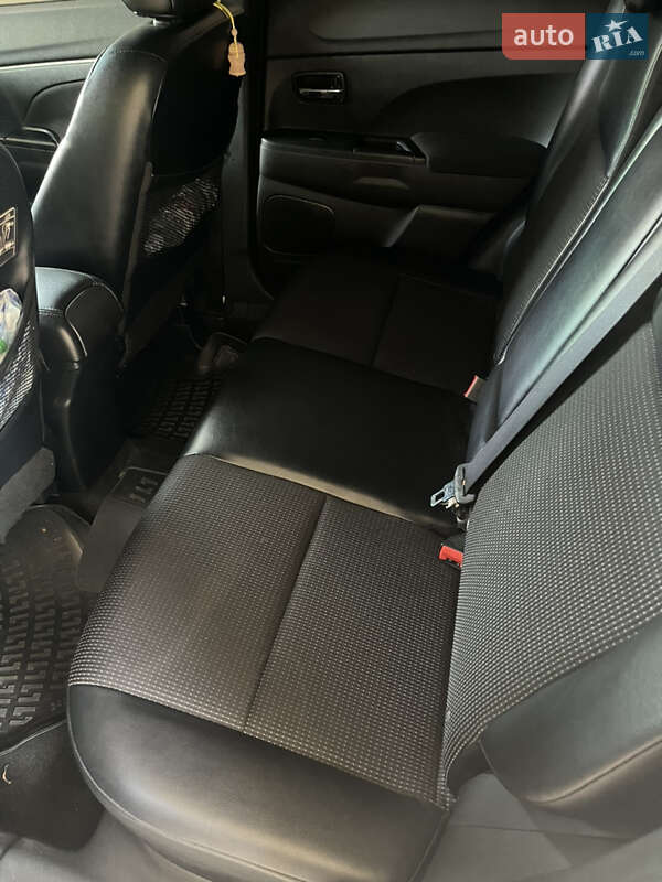 Внедорожник / Кроссовер Peugeot 4008 2012 в Одессе