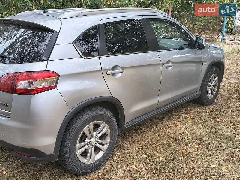 Peugeot 4008