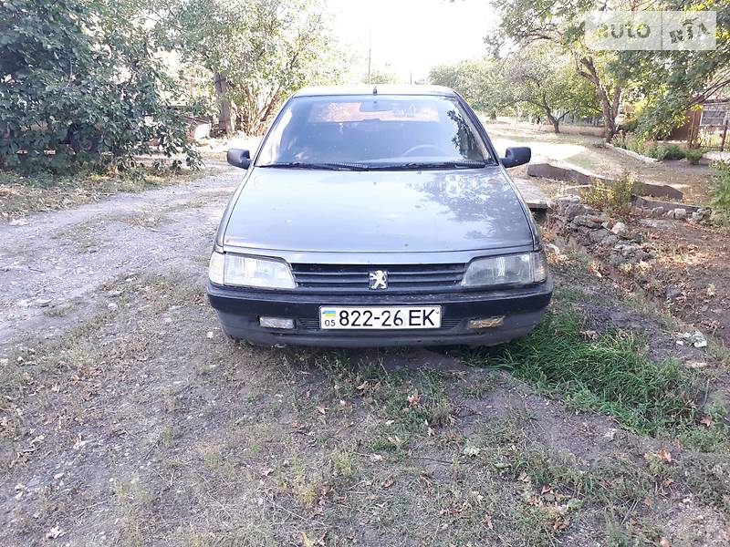 Седан Peugeot 405 1986 в Попасной