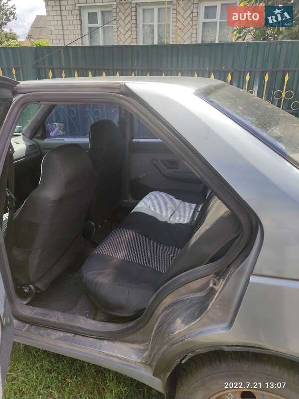 Седан Peugeot 405 1990 в Бахмачі